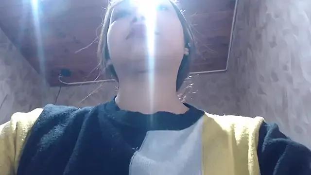 MadelineDoll from StripChat is Freechat