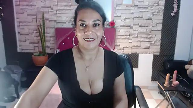 Try the hottest girls free webcams as they get au naturel and get naked fulfilling your nuttiest whims.