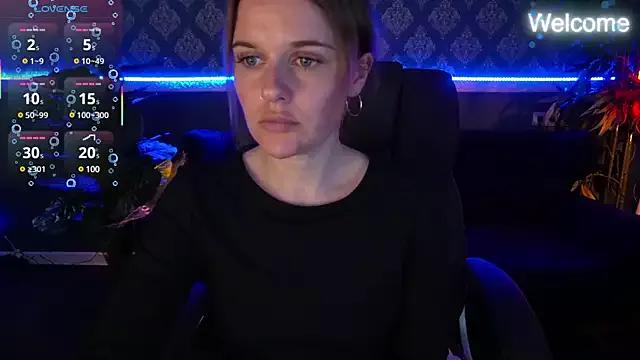 MaribelRiverr_ from StripChat is Freechat
