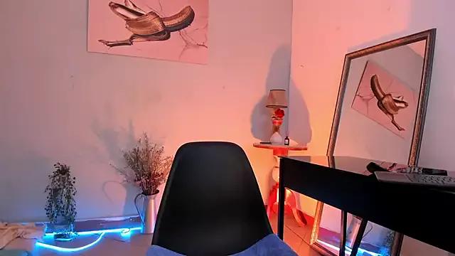Try the hottest girls free webcams as they get au naturel and get naked fulfilling your nuttiest whims.