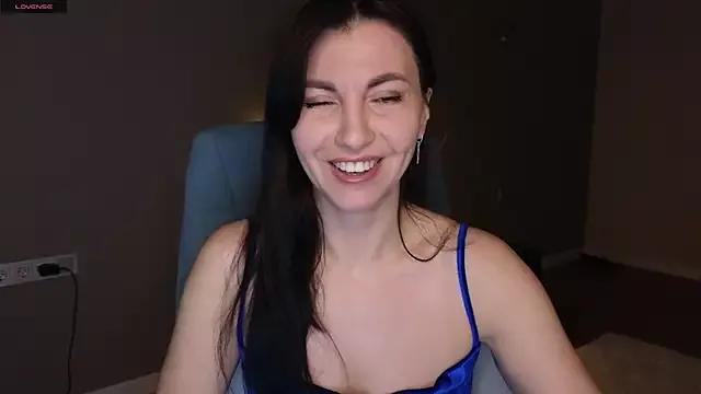 Try the hottest girls free webcams as they get au naturel and get naked fulfilling your nuttiest whims.