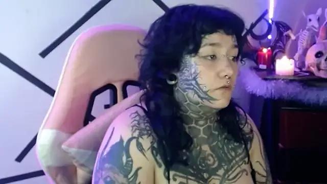 Medussa_girlx from StripChat is Freechat