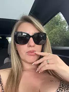 Try the hottest girls free webcams as they get au naturel and get naked fulfilling your nuttiest whims.