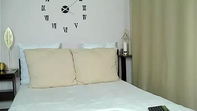 MelisaHart from StripChat is Freechat