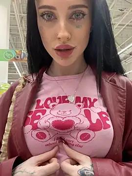 Try the hottest girls free webcams as they get au naturel and get naked fulfilling your nuttiest whims.