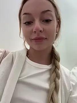 melissa_grr from StripChat is Freechat