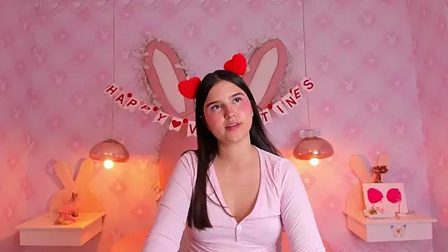 Try the hottest girls free webcams as they get au naturel and get naked fulfilling your nuttiest whims.