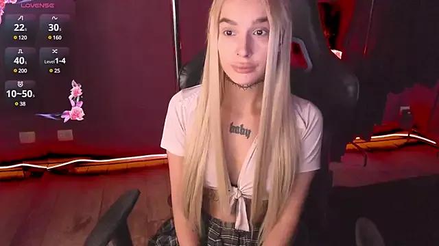Try the hottest girls free webcams as they get au naturel and get naked fulfilling your nuttiest whims.