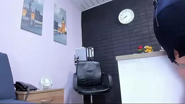 Milenahot_69_ from StripChat is Freechat