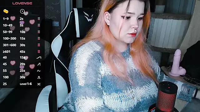 Mini_Mo from StripChat
