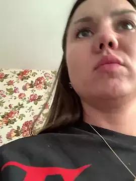 MiraMiss from StripChat is Freechat