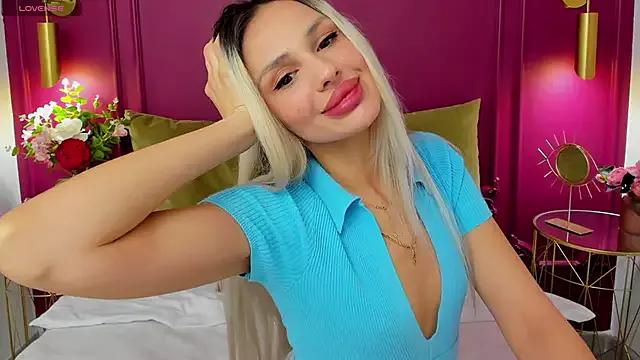 MissLoou from StripChat