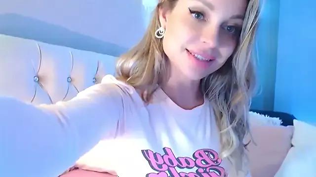 Try the hottest girls free webcams as they get au naturel and get naked fulfilling your nuttiest whims.