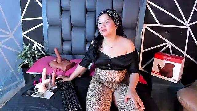 Try the hottest girls free webcams as they get au naturel and get naked fulfilling your nuttiest whims.