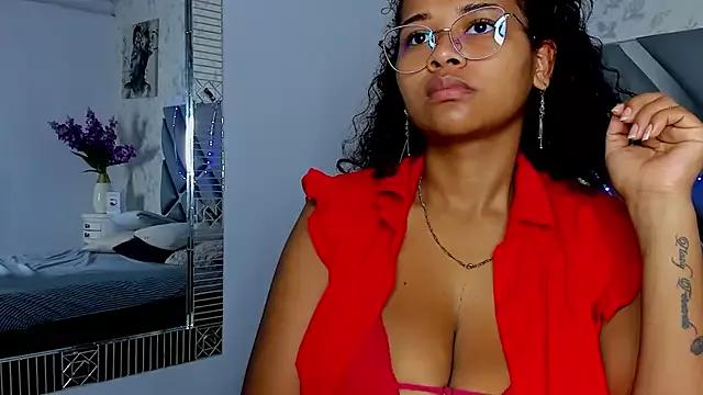 moon_HoneyX from StripChat is Freechat
