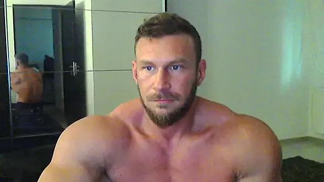 muscularkevin from StripChat is Freechat