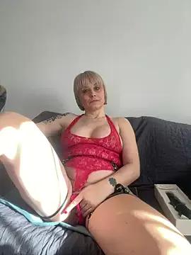 Try the hottest girls free webcams as they get au naturel and get naked fulfilling your nuttiest whims.