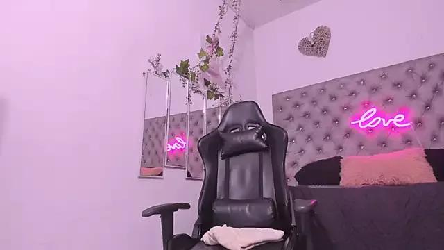 Try the hottest girls free webcams as they get au naturel and get naked fulfilling your nuttiest whims.