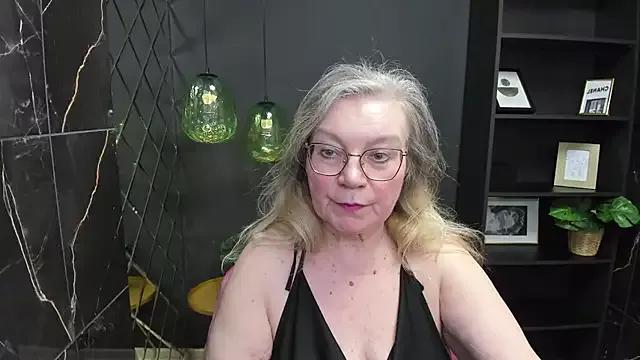 NataliMellow from StripChat