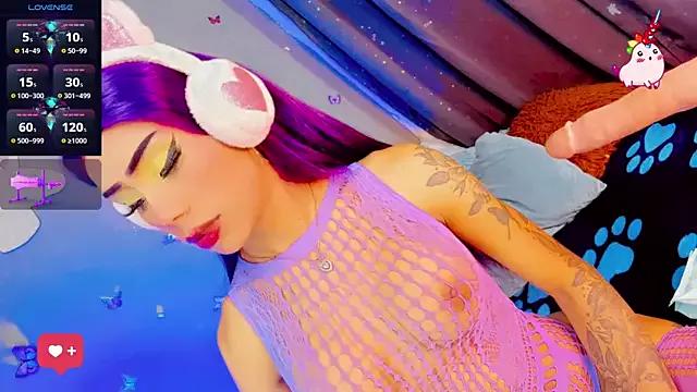 Try the hottest girls free webcams as they get au naturel and get naked fulfilling your nuttiest whims.
