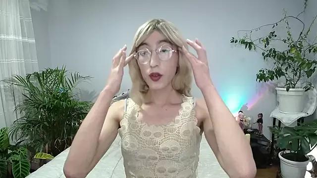 NicoleCortez from StripChat is Freechat