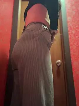 Try the hottest girls free webcams as they get au naturel and get naked fulfilling your nuttiest whims.