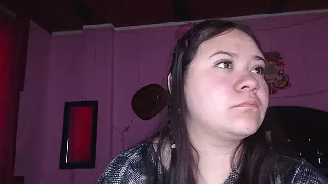 NikkiRous_ from StripChat