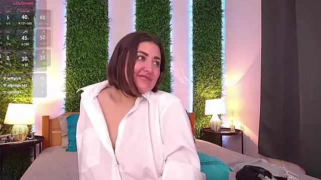 Olivia_Buckby from StripChat is Freechat