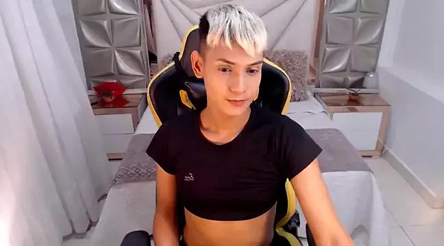 Try the hottest girls free webcams as they get au naturel and get naked fulfilling your nuttiest whims.