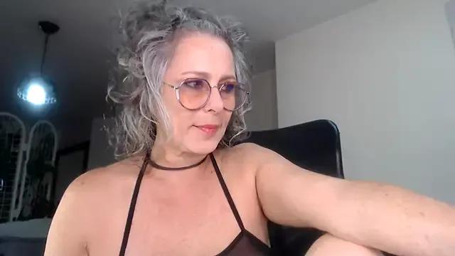 Try the hottest girls free webcams as they get au naturel and get naked fulfilling your nuttiest whims.