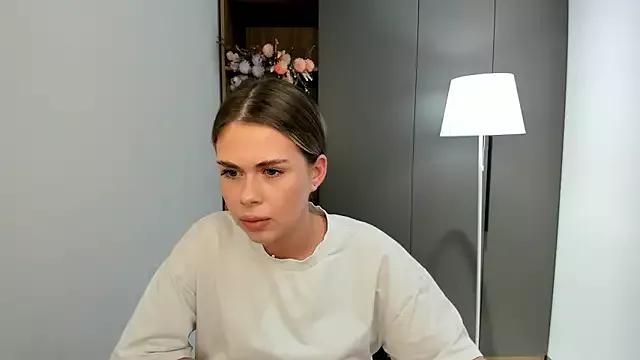 PrimroseDowey from StripChat is Freechat