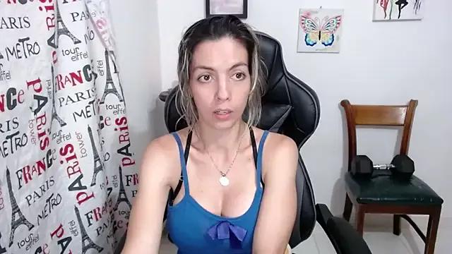 Try the hottest girls free webcams as they get au naturel and get naked fulfilling your nuttiest whims.