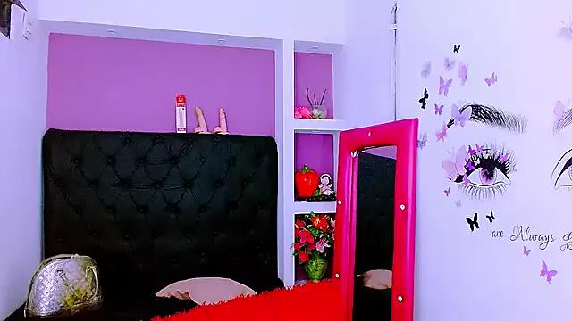 Photos of priscilahotker from StripChat is Freechat