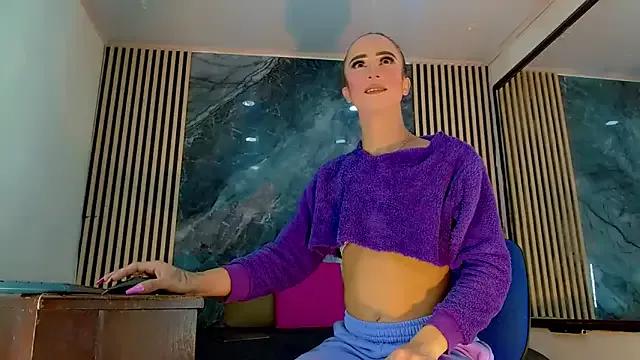 PriscilaRainbow from StripChat is Freechat