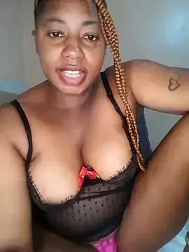 queenbutterflypussy from StripChat