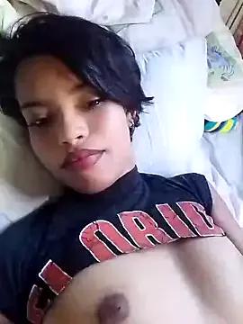 QueenRich23 from StripChat is Freechat