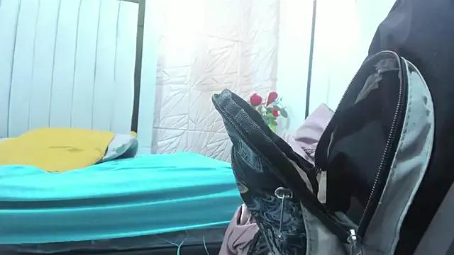 Rebecca_Mitchell from StripChat is Freechat