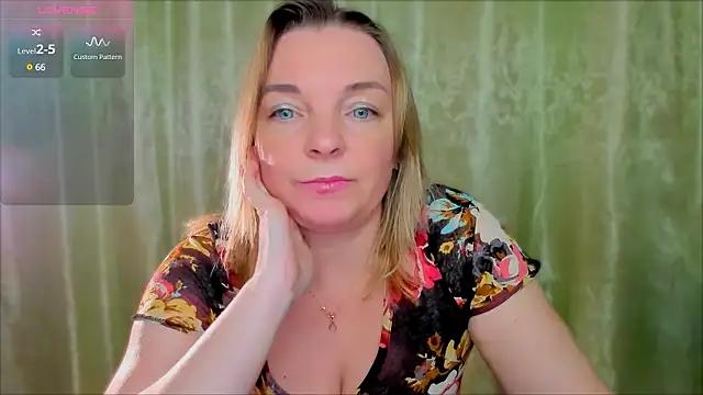 Try the hottest girls free webcams as they get au naturel and get naked fulfilling your nuttiest whims.