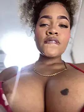 riri_brunnete from StripChat
