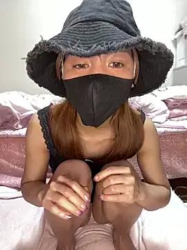 RiRiMu-oO from StripChat