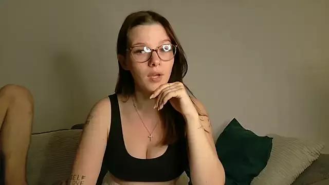 Try the hottest girls free webcams as they get au naturel and get naked fulfilling your nuttiest whims.