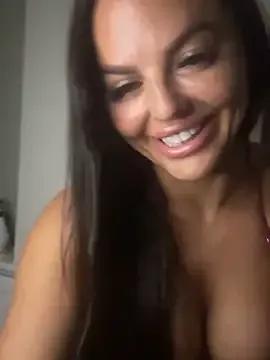 Photos of RoxyBaby from StripChat is Freechat