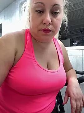 Try the hottest girls free webcams as they get au naturel and get naked fulfilling your nuttiest whims.