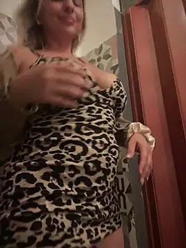 Try the hottest girls free webcams as they get au naturel and get naked fulfilling your nuttiest whims.