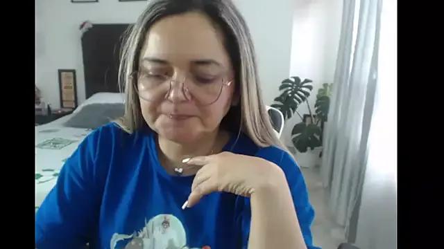 samy_vsn from StripChat is Freechat