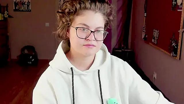 Sashy_Way from StripChat