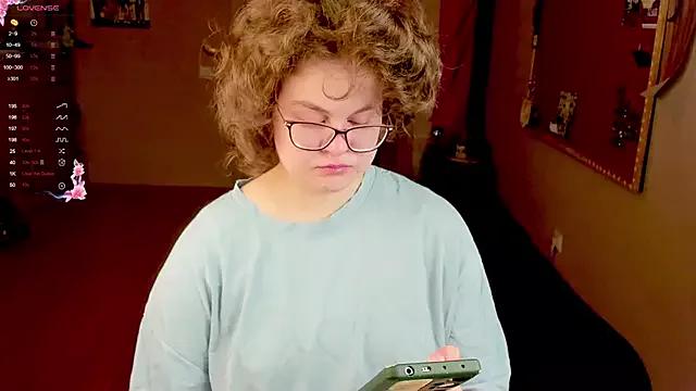 Sashy_Way from StripChat