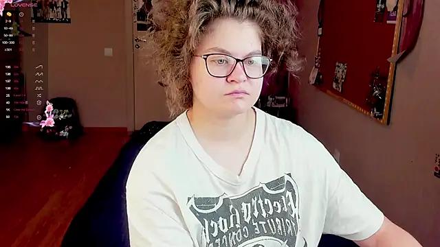 Sashy_Way from StripChat