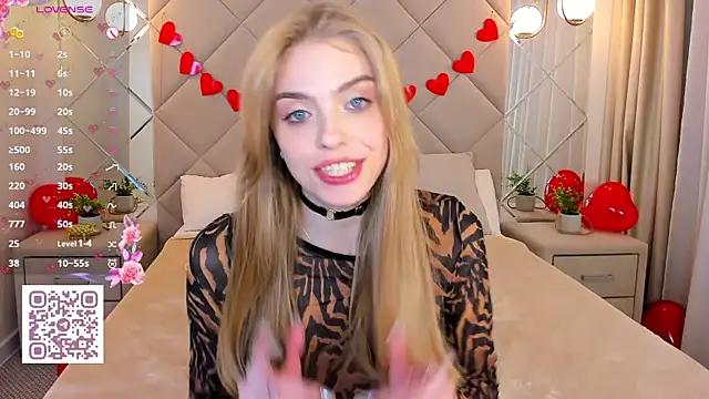 Try the hottest girls free webcams as they get au naturel and get naked fulfilling your nuttiest whims.