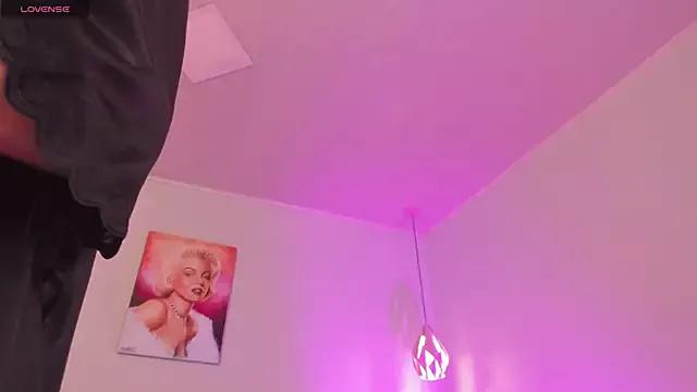 Try the hottest girls free webcams as they get au naturel and get naked fulfilling your nuttiest whims.